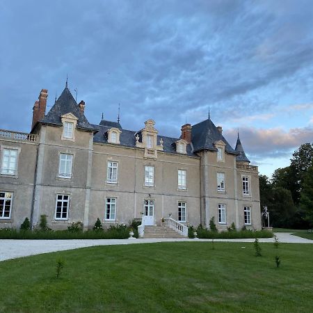 Chateau De St-Fulgent, Gite La Tour Saint-Fulgent Eksteriør bilde
