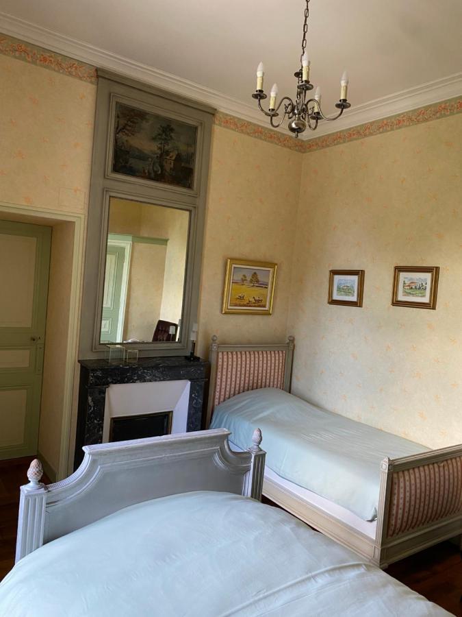 Chateau De St-Fulgent, Gite La Tour Saint-Fulgent Eksteriør bilde